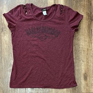 Harley Davidson vintage y2k maroon graphic print tee shirt women’s size medium